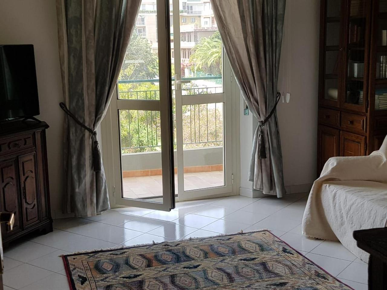 Cagliari On The Park .Mare E Storia! Apartment Ngoại thất bức ảnh